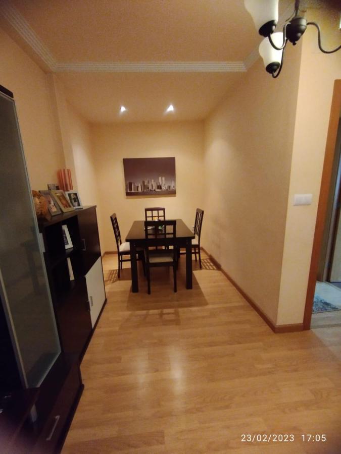 Piso Js Apartment Ourense Bagian luar foto
