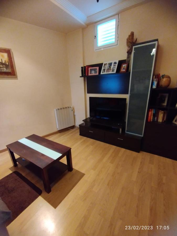 Piso Js Apartment Ourense Bagian luar foto